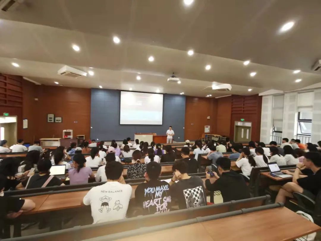 1646886428421084557.jpeg jiangzuo1.jpeg