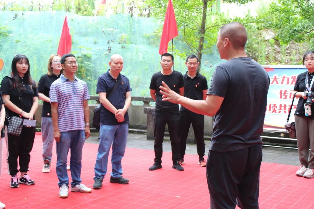 1646901733026075857.jpeg 下乡1.jpeg